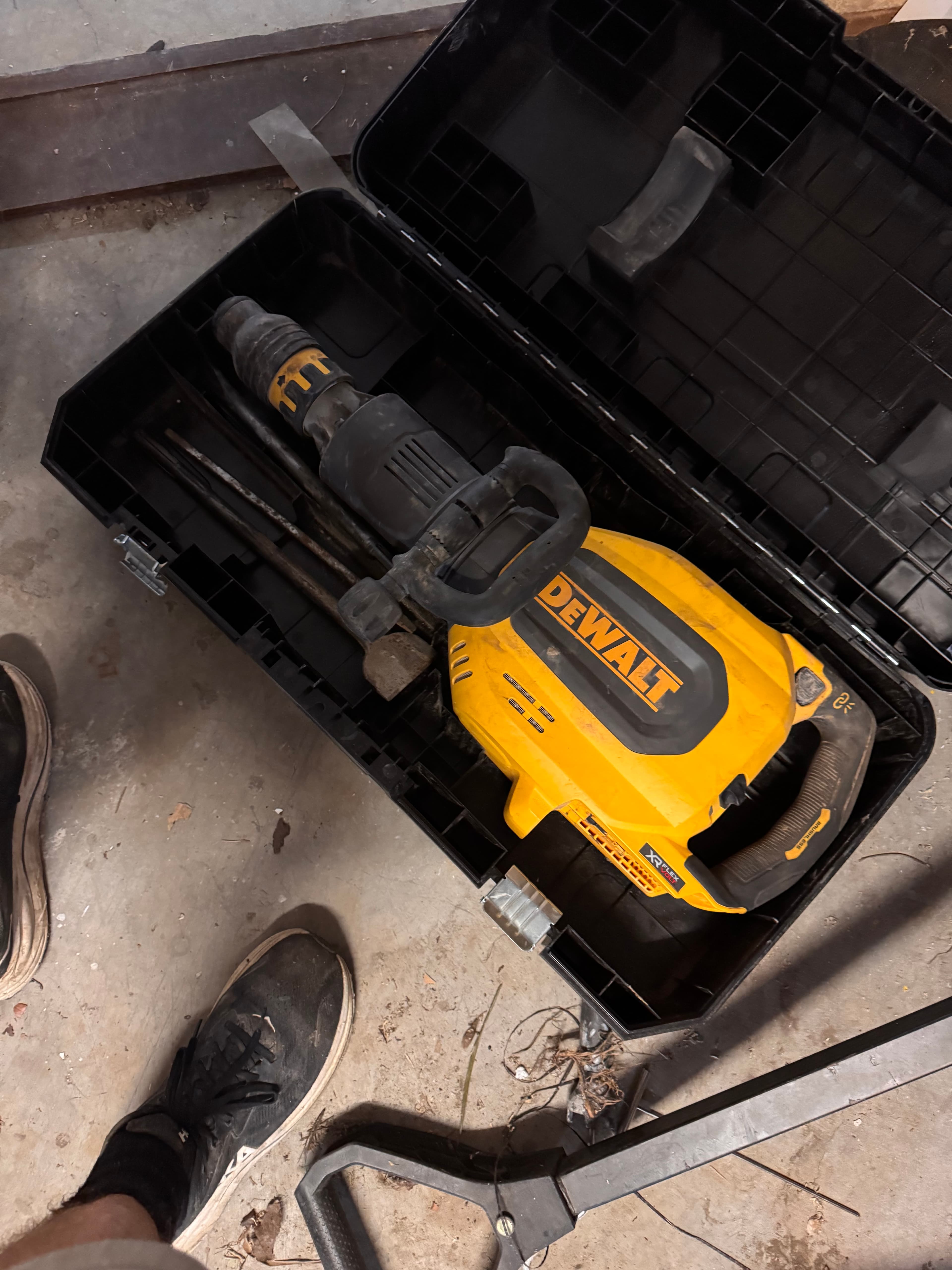 Dewalt 54v cordless jack hammer 
